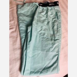 Grey’s Anatomy scrubs